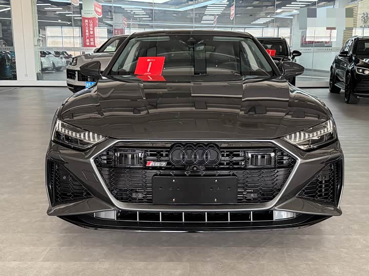 Фото 2 - Audi A7