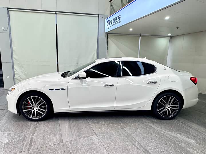 Фото 6 - Maserati Ghibli