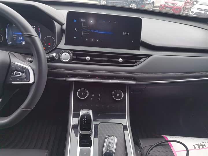 Фото 13 - Chery Tiggo 8