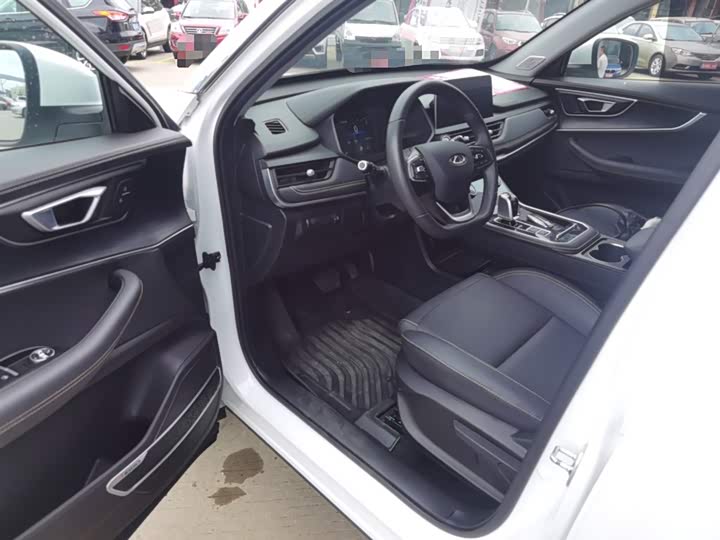 Фото 16 - Chery Tiggo 8