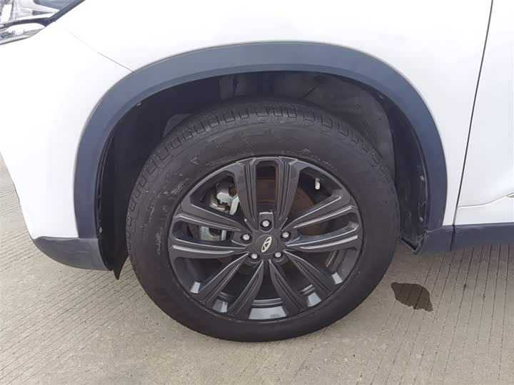 Фото 23 - Chery Tiggo 8