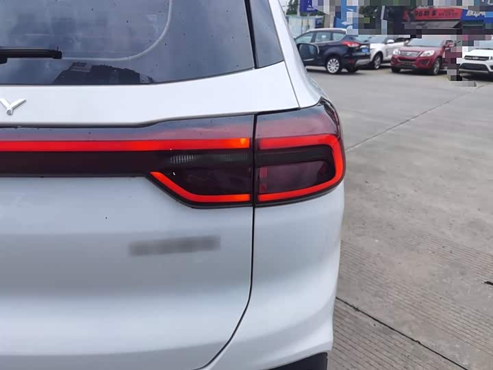 Фото 8 - Chery Tiggo 8