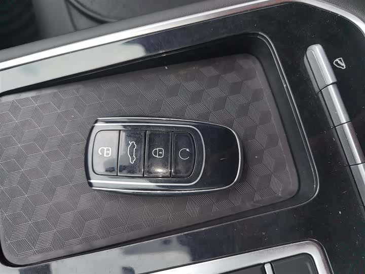 Фото 9 - Chery Tiggo 8