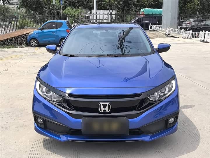 Фото 4 - Honda Civic