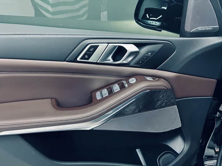 Фото 14 - BMW X5