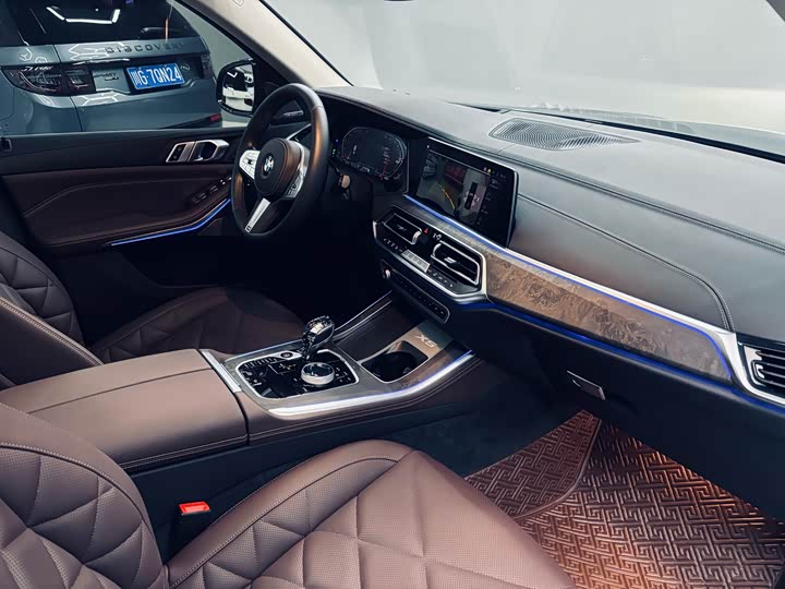 Фото 15 - BMW X5