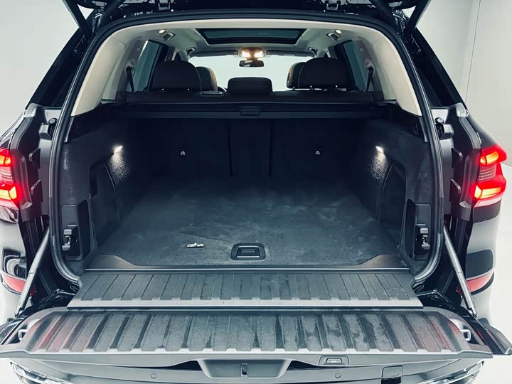 Фото 17 - BMW X5