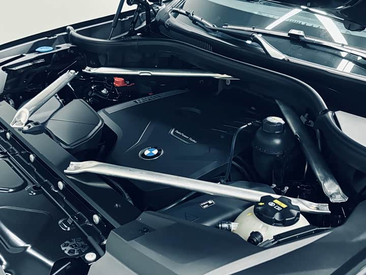 Фото 19 - BMW X5