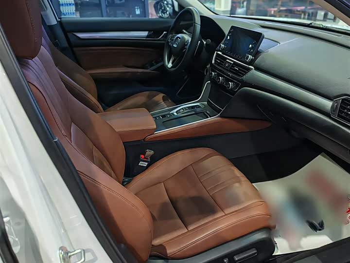 Фото 9 - Honda Inspire