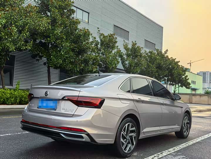 Фото 5 - Volkswagen Sagitar L