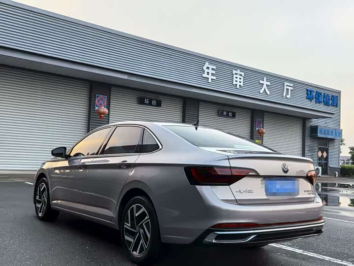 Фото 6 - Volkswagen Sagitar L