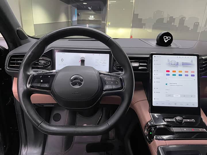 Фото 7 - Nio ES8