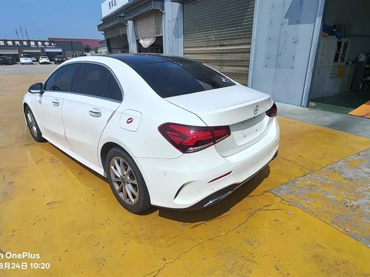 Фото 10 - Mercedes-Benz A-Class