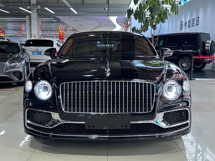 Фото 2 - Bentley Flying Spur