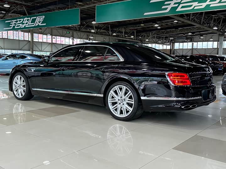Фото 4 - Bentley Flying Spur