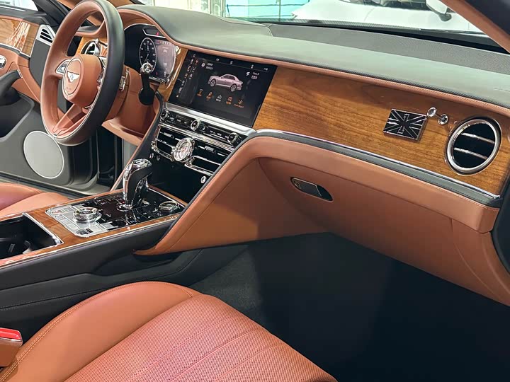 Фото 8 - Bentley Flying Spur