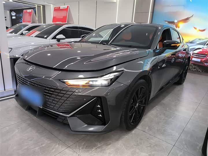 Фото 1 - Changan UNI-V