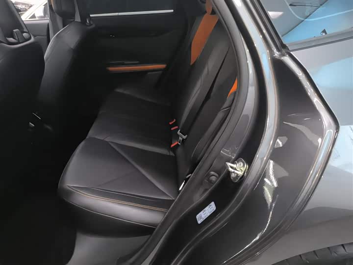 Фото 17 - Changan UNI-V