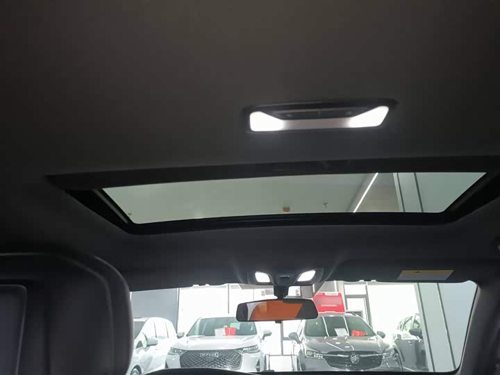 Фото 18 - Changan UNI-V