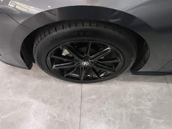 Фото 23 - Changan UNI-V