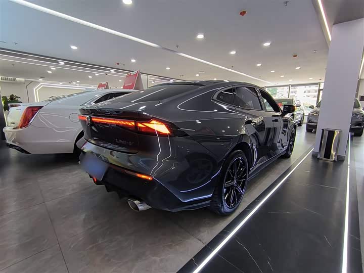 Фото 7 - Changan UNI-V