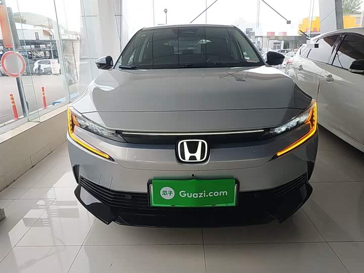 Фото 2 - Honda e:NP2