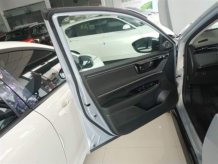 Фото 26 - Honda e:NP2