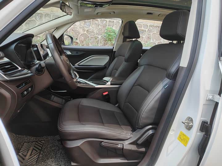 Фото 4 - Geely Jiaji