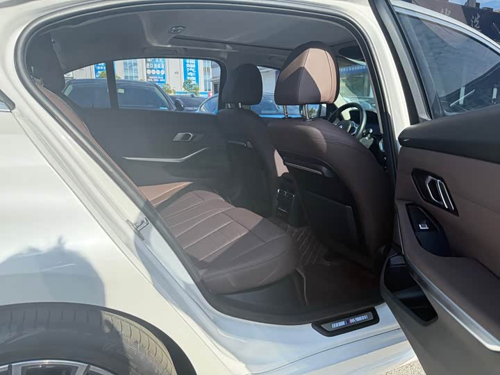 Фото 7 - BMW 3 Series