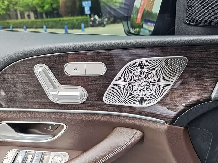 Фото 16 - Mercedes-Benz GLE-Class