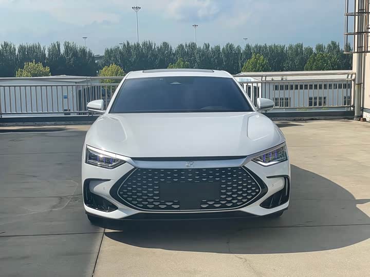 Фото 2 - BYD Han