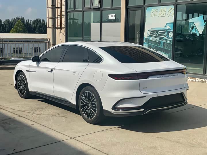 Фото 6 - BYD Han