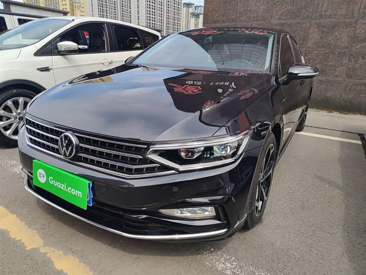 Фото 1 - Volkswagen Magotan