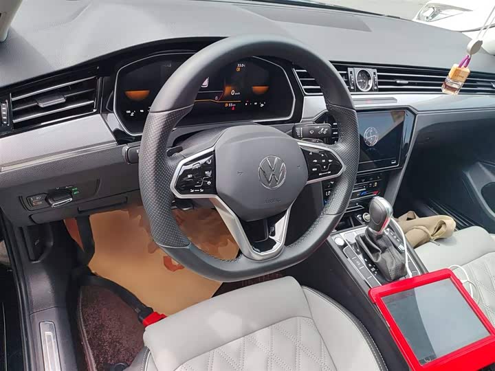 Фото 10 - Volkswagen Magotan