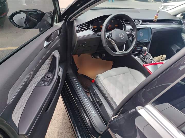 Фото 16 - Volkswagen Magotan