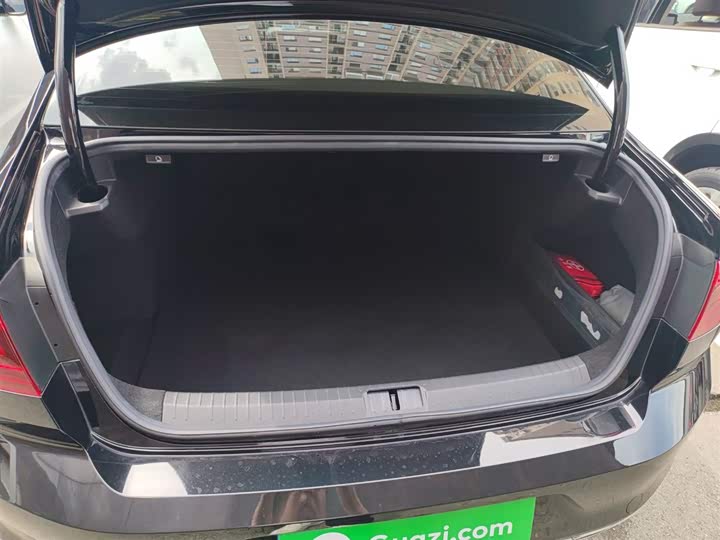 Фото 19 - Volkswagen Magotan