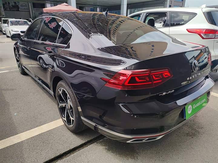 Фото 5 - Volkswagen Magotan