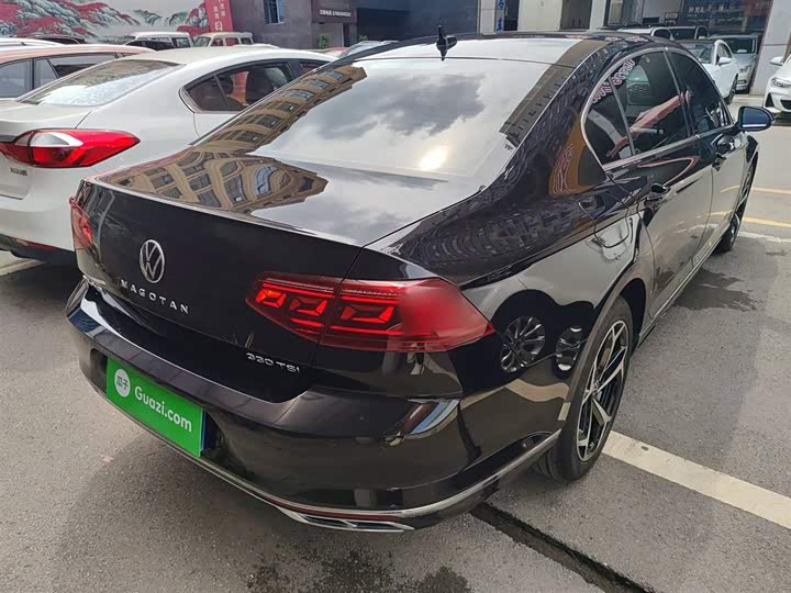 Фото 7 - Volkswagen Magotan