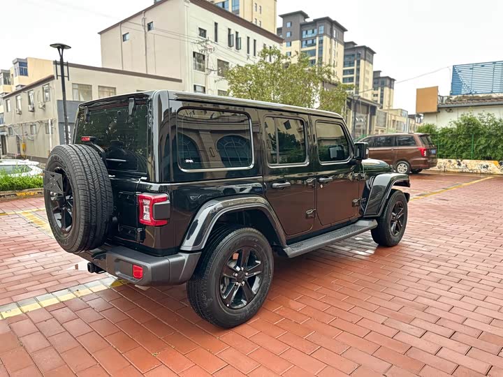 Фото 6 - Jeep Wrangler