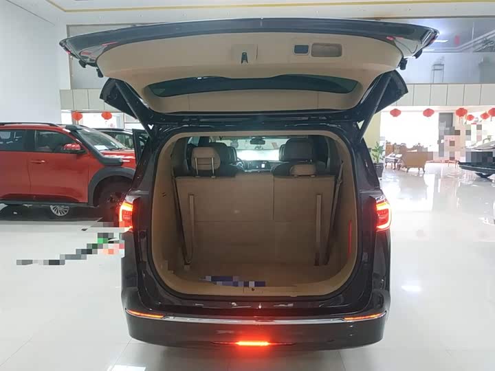 Фото 17 - Buick GL8 ES