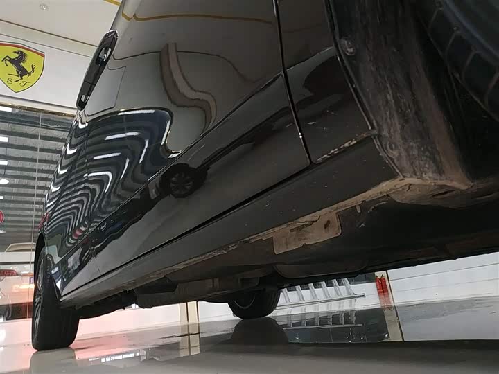 Фото 19 - Buick GL8 ES