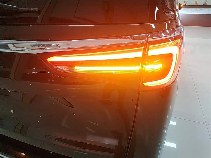 Фото 7 - Buick GL8 ES