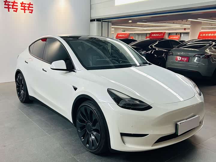 Фото 4 - Tesla Model Y
