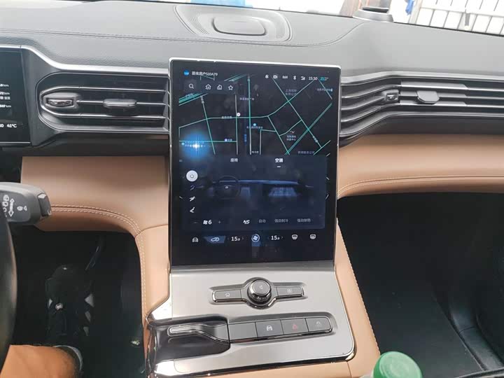 Фото 13 - Nio ES6