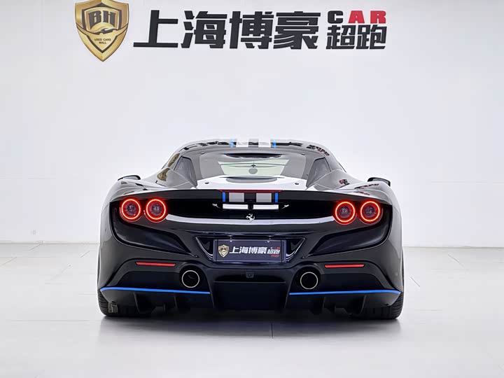 Фото 7 - Ferrari F8