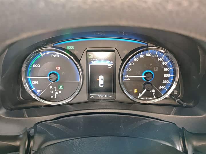 Фото 12 - Toyota Corolla Hybrid