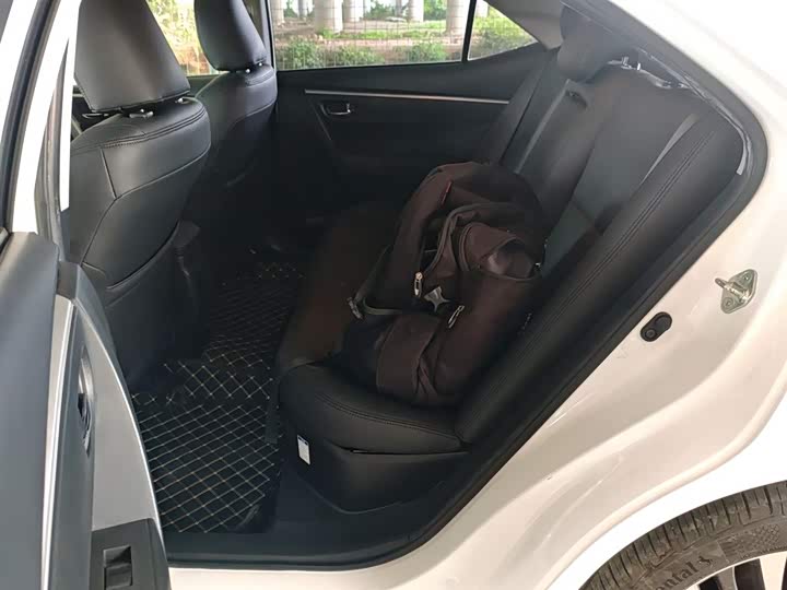 Фото 17 - Toyota Corolla Hybrid