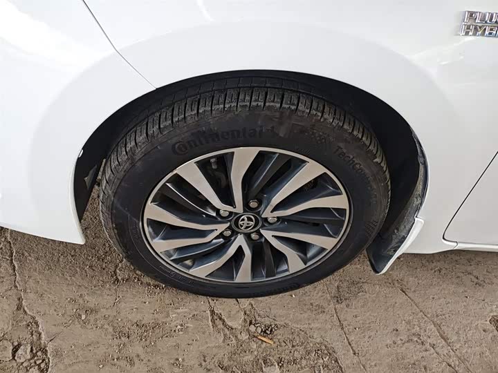 Фото 23 - Toyota Corolla Hybrid