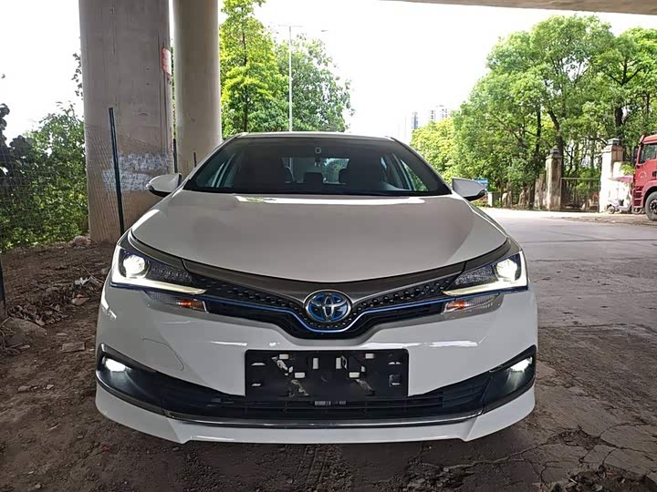 Фото 3 - Toyota Corolla Hybrid