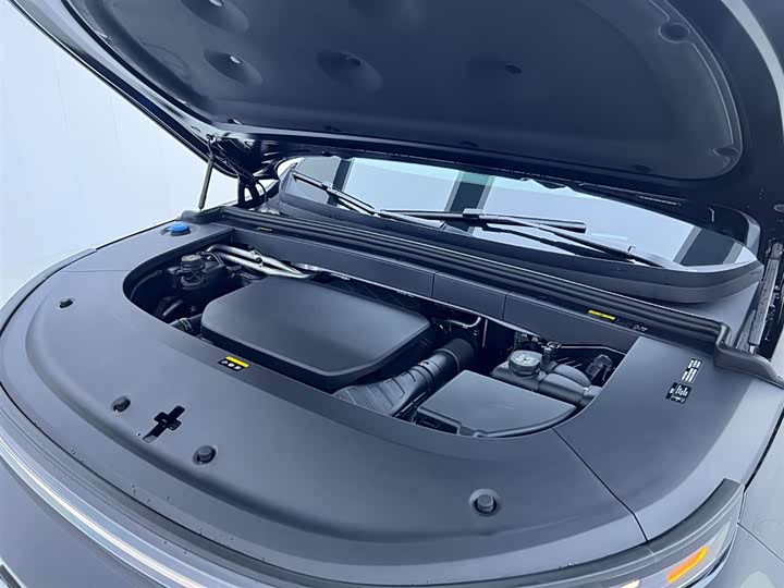 Фото 26 - LiXiang L6